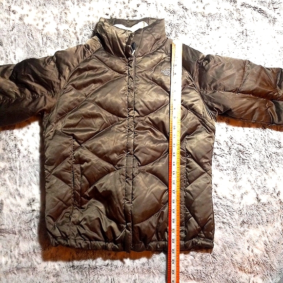 The North Face forest green 550 puffer coat - Picture 4 of 10